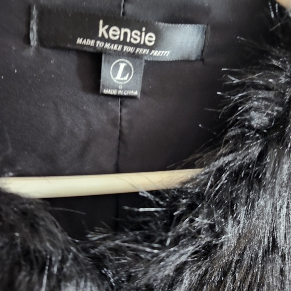 KENSIE Black faux fur jacket with knit sleeves - Picture 4 of 4